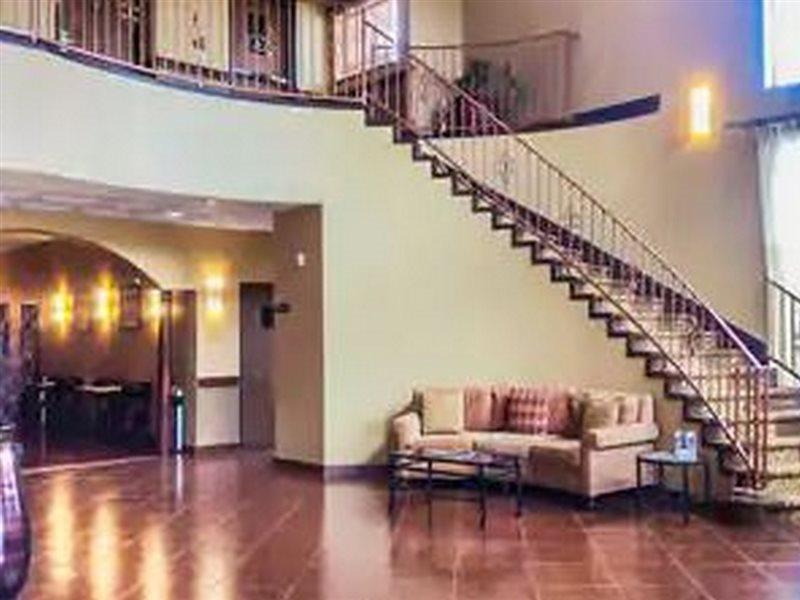 Baymont By Wyndham Cuero Hotel Exterior photo